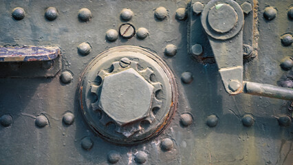 old weapon is an artillery cannon in the war in Ukraine Without soldiers