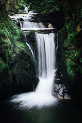 Obraz premium Wasserfall 