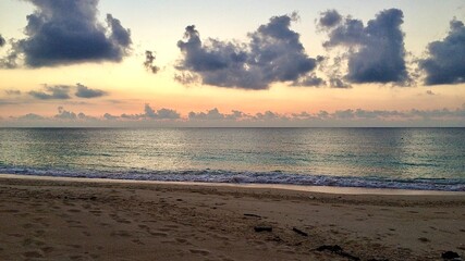 鹿児島県県与論島の夕方のビーチ
