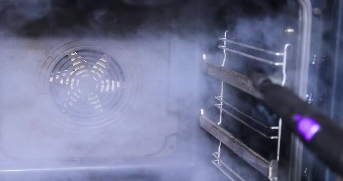 A steaming process is utilized to efficiently clean an ovens interior, significantly promoting hygiene and cleanliness