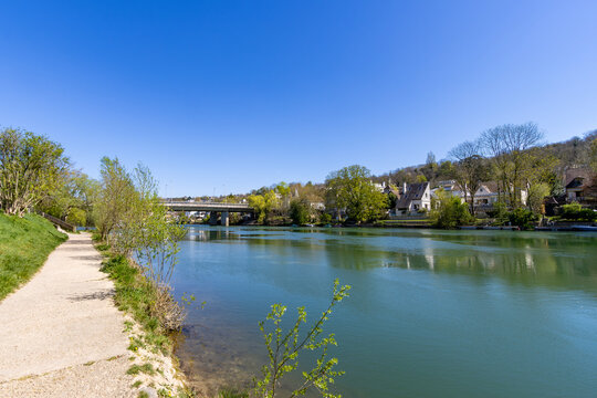 promenade sur les bords de Marne, chemin de halage - Val de Marne - Chennevi&egrave;res sur Marne