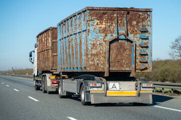 Road transport.  © Tomasz Warszewski