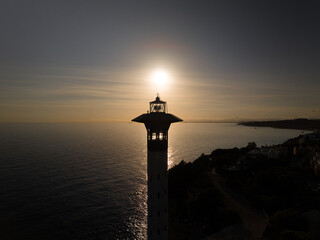 Faro de Torredembarra en Tarragona, Cataluña, España
