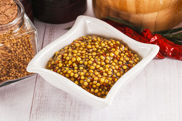 Spicy mustard sauce with seeds