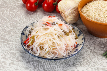 Asian glass rice noodle with vegetables