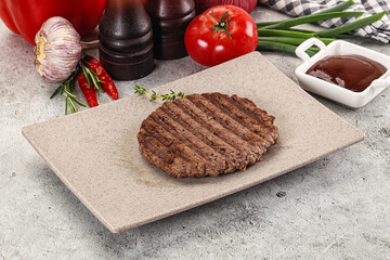 Grilled minced beef burger cutlet