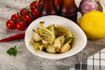 Vegan cuisine - baked fennel with oil