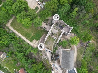 Zamek Świny w województwie dolnośląskim, Zamki i pałace, ruiny zamku © Freshfanpage