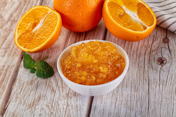 Sweet orange jam in the bowl