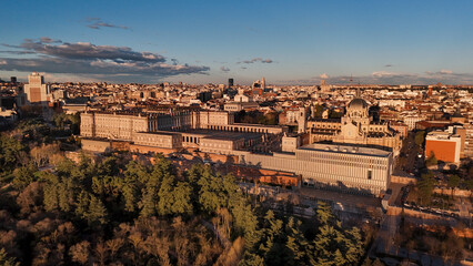Obraz premium Real Palace Madrid Sunset
