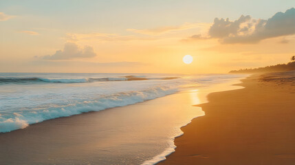 Obraz premium Warm Sunset at Sandy Beach with Golden Light Reflecting on Waves and Coastal Horizon in a Serene Seascape