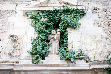 Medieval Wall Entrance in Cuenca, Spain - Historical Architecture Detail