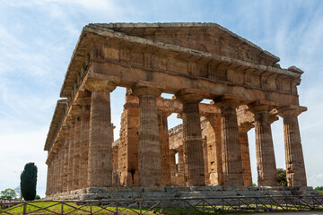 Fototapeta premium The Temple of Hera II, a Greek temple built in about 450BC in Paestum, Campania, Italy