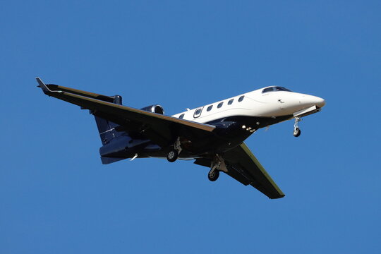 N326EE, Embraer EMB-505 Phenom 300E, arriving at London Stansted Airport, Essex, UK in September 2024 
