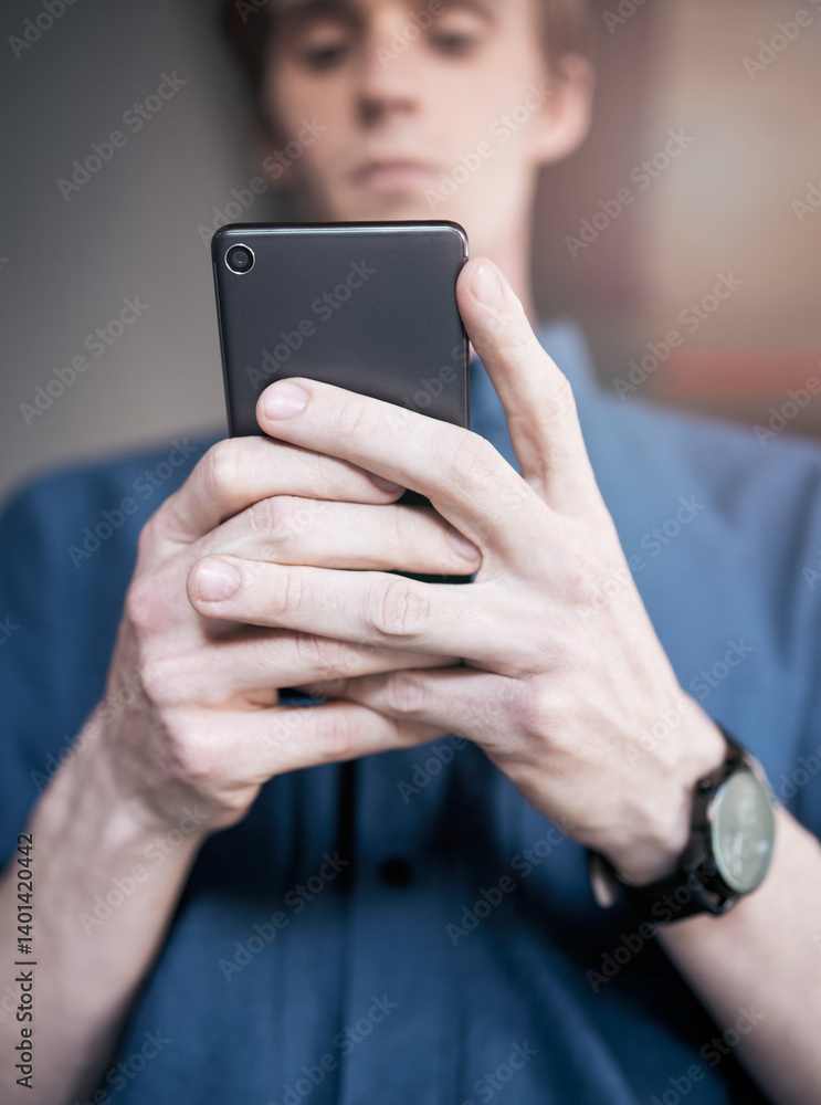 Aufkleber business, man and smartphone or typing with hands, communication and social media browsing for netwo