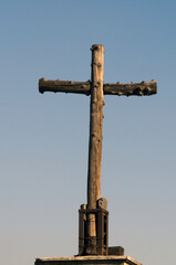 Cross