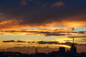 神々の黄昏 - 畏怖の念を抱く夕焼けの絶景