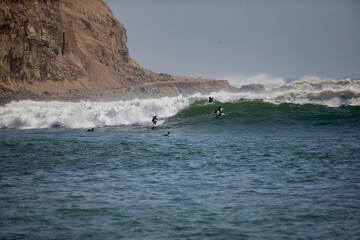 When La Herradura wakes up, only the fearless paddle out. Walls of water, raw Pacific energy, and a...