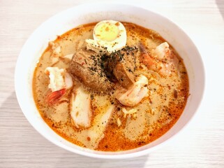 chicken soup with vermicelli 