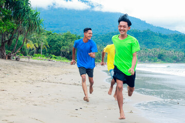 Joyful Friends Running on a Sunny Beach Detailed Visual Key Prioritize Bright Colors and Tropical