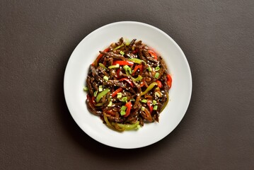 Stir fried thinly sliced beef sirloin with vegetables