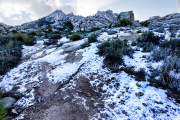 Nieve en la Torre de Valdemanco