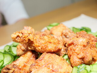 鶏モモ肉の唐揚げ