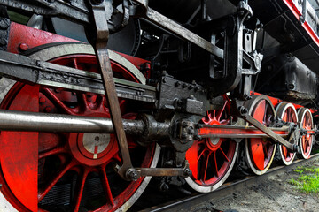 Red wheels