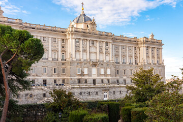 Obraz premium Royal Palace of Madrid and Sabatini gardens, Spain
