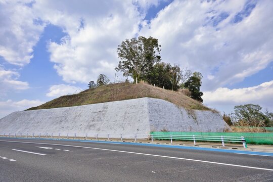 擁壁の山