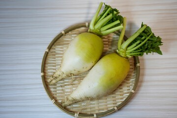 旬のあじまるみ大根