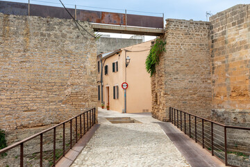 Tor in der Stadtmauer von Alcudia, Mallorca