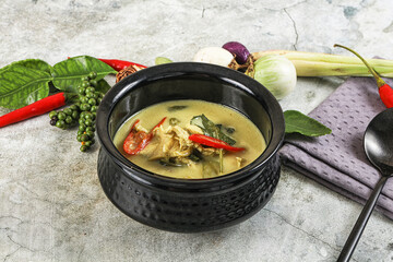 Thai green chicken curry with coconut