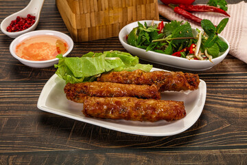 Fried Vietnamese spring roll with special sauce
