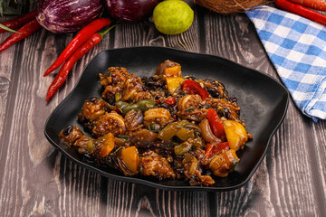 Squid with vegetables in oyser sauce