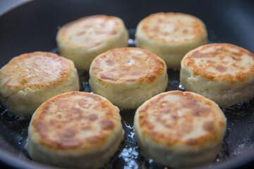 Making Homemade Cheesecakes for Breakfast