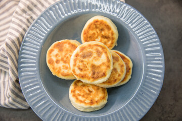 Making Homemade Cheesecakes for Breakfast