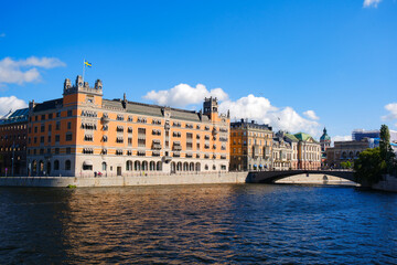 Naklejka premium スウェーデン ストックホルムの運河と街並み
