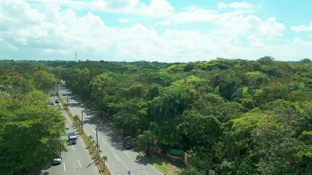 Avenida Jacobo Majluta Azar Santo Domingo Norte
