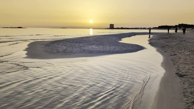 Salento, Tramonto sulla spiaggia di Porto Cesareo con mare cristallino e onde - Puglia, Lecce, Italy - HDR video