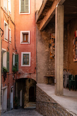 Fototapeta premium Picturesque Streets and Colorful Houses of Saorge Village: A Charming Snapshot of the Southern French Countryside