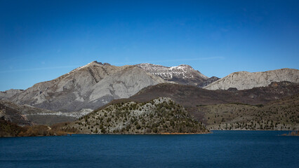 mountains and lake in northern spain