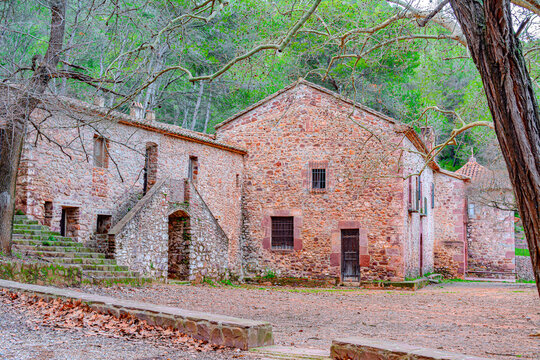 Hermosa y tranquila ermita en cabanes donde desconectar junto a la naturaleza
