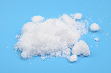 Potassium sodium tartrate tetrahydrate, also known as Rochelle salt