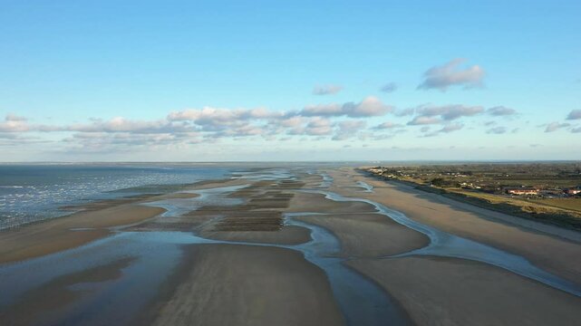 The endless stretch of Utah Beach in Europe, France, Normandy, near Carentan, in spring, on a sunny day.&nbsp;