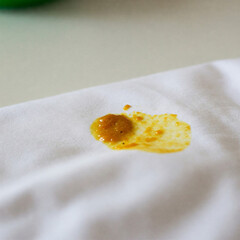 curry stain on white clothes