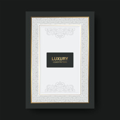 cover of elegant pattern motif in gold color