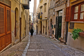 Cefalù strade, vicoli e case del centro storico - Sicilia