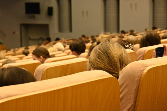 Wykład. Sala konferencyjna. Uniwersytet Warmińsko-Mazurski w Olsztynie. Polska - Mazury - Warmia.