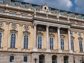 Fototapeta premium Grand Facade of the Historic Buda Castle, Budapest, Hungary